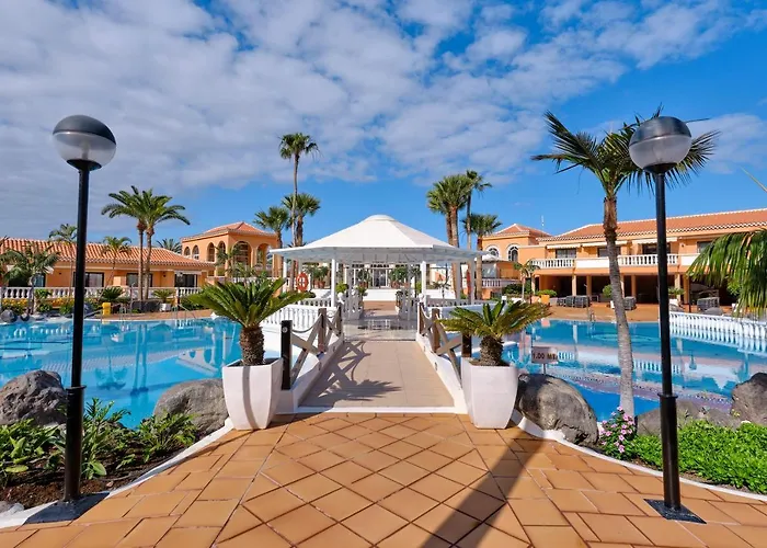 Home2book Modern Design Seaview Apt, Pool&terrace Apartamento *