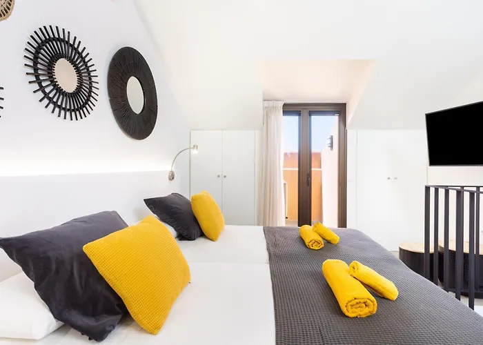 Home2book Modern Design Seaview Apt, Pool&terrace Lägenhet *