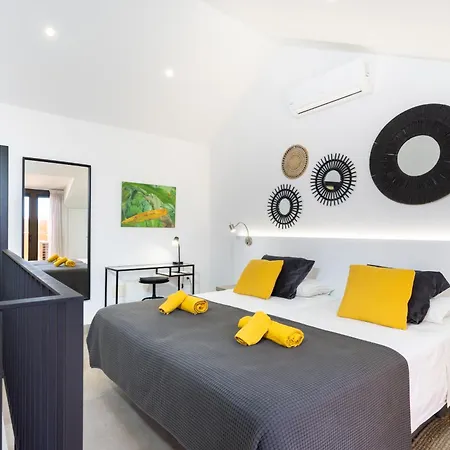 Home2book Modern Design Seaview Apt, Pool&terrace Appartement